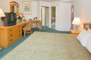Jacuzzi_suite_main_1